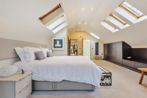 Eastcourt Beechfield Road, Alderley Edge, SK9 7AU