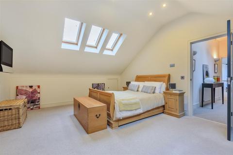 Eastcourt Beechfield Road, Alderley Edge, SK9 7AU