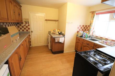 7 Addingham Close, Warwick, CV34 5XB