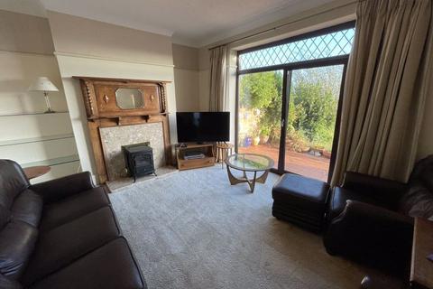 3 bedroom property to rent - Pinewood Rd, Uplands, SA2
