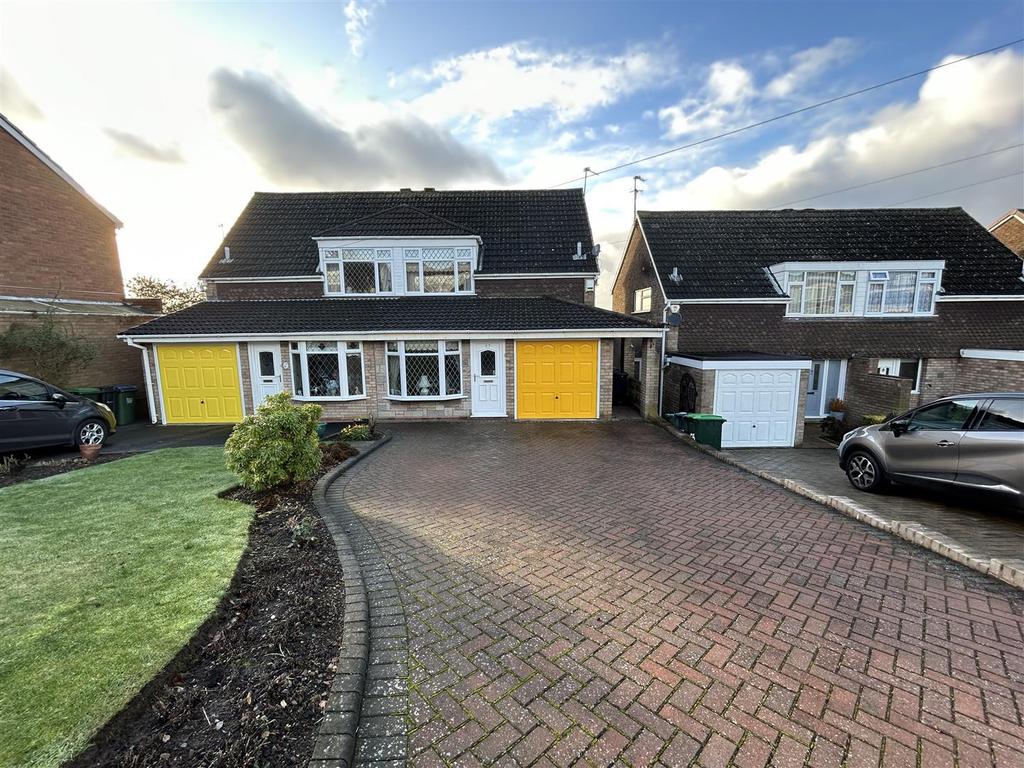 Ross Heights Rowley Regis.jpg