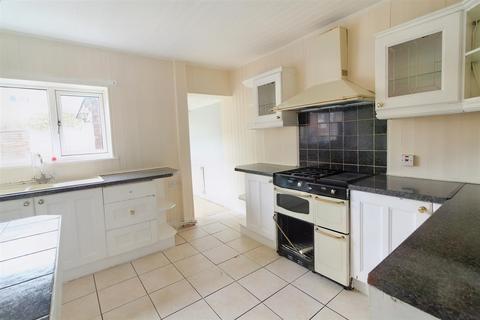 3 bedroom semi-detached house for sale - Gilthwaites Crescent, Denby Dale, Huddersfield HD8 8SW