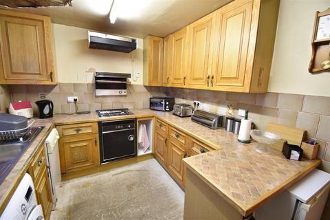 3 bedroom end of terrace house for sale - Dale Road, Buxton
