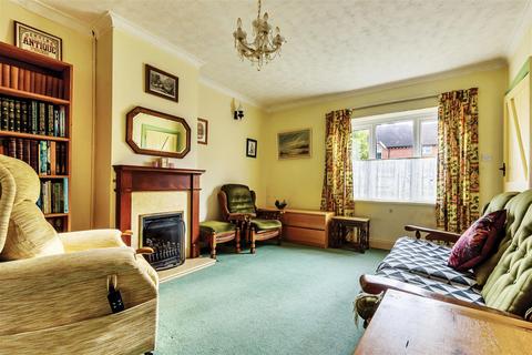 2 bedroom semi-detached house for sale - Lower Broadmoor Road Crowthorne, Berkshire, RG45 7HG