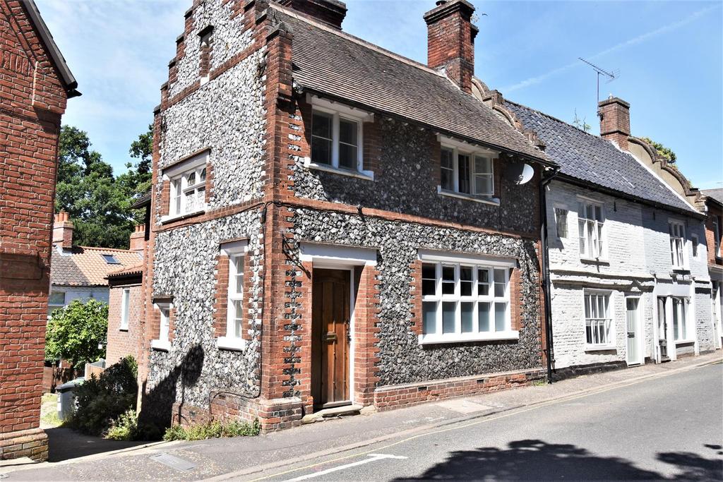 Kings Arms Street, North Walsham 2 bed apartment £135,000