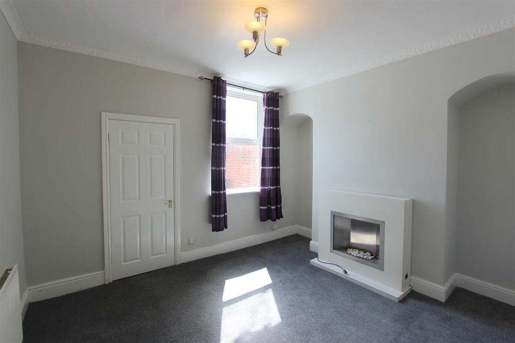 Cumberland Street, Darlington 2 bed terraced house £475 pcm (£110 pw)