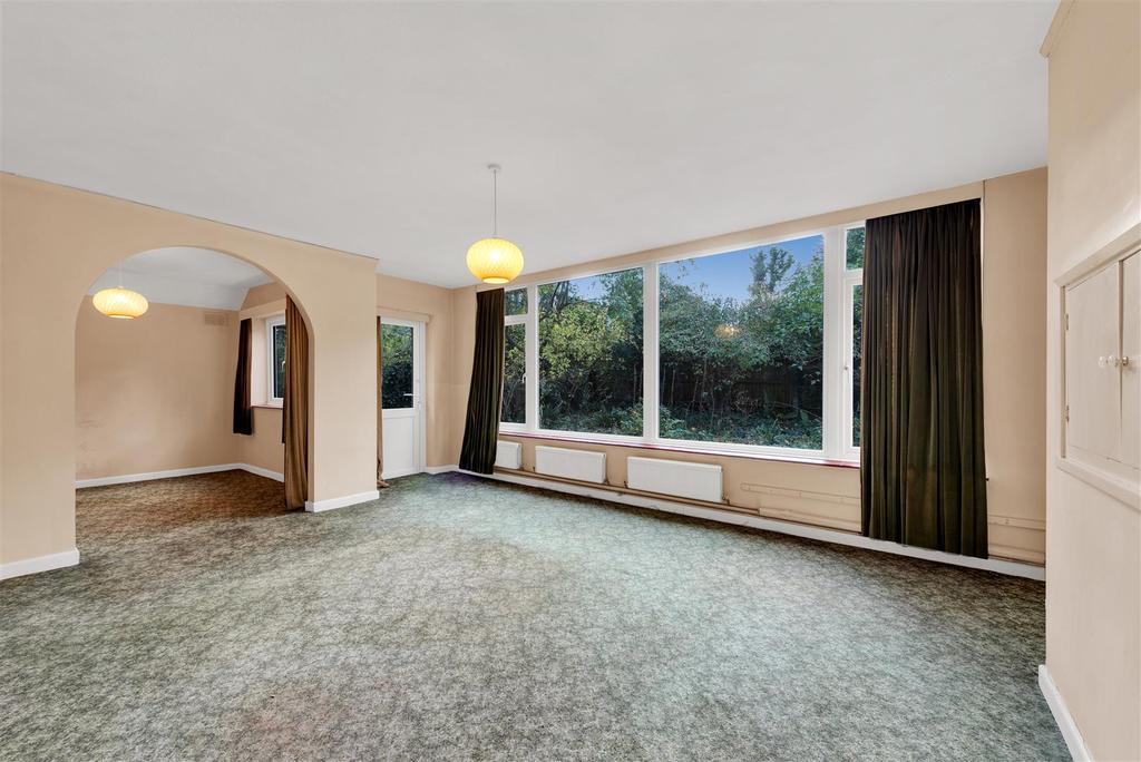 Mays Hill Road, Shortlands, Bromley, BR2 3 bed detached house for sale