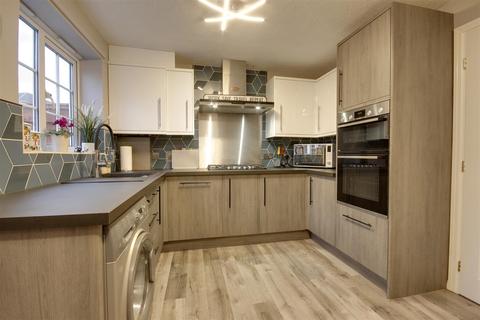 3 bedroom end of terrace house for sale - Everthorpe Close, Brough
