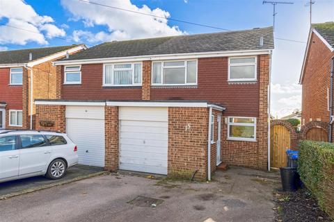 3 bedroom semi-detached house to rent, Dart Close, Worthing