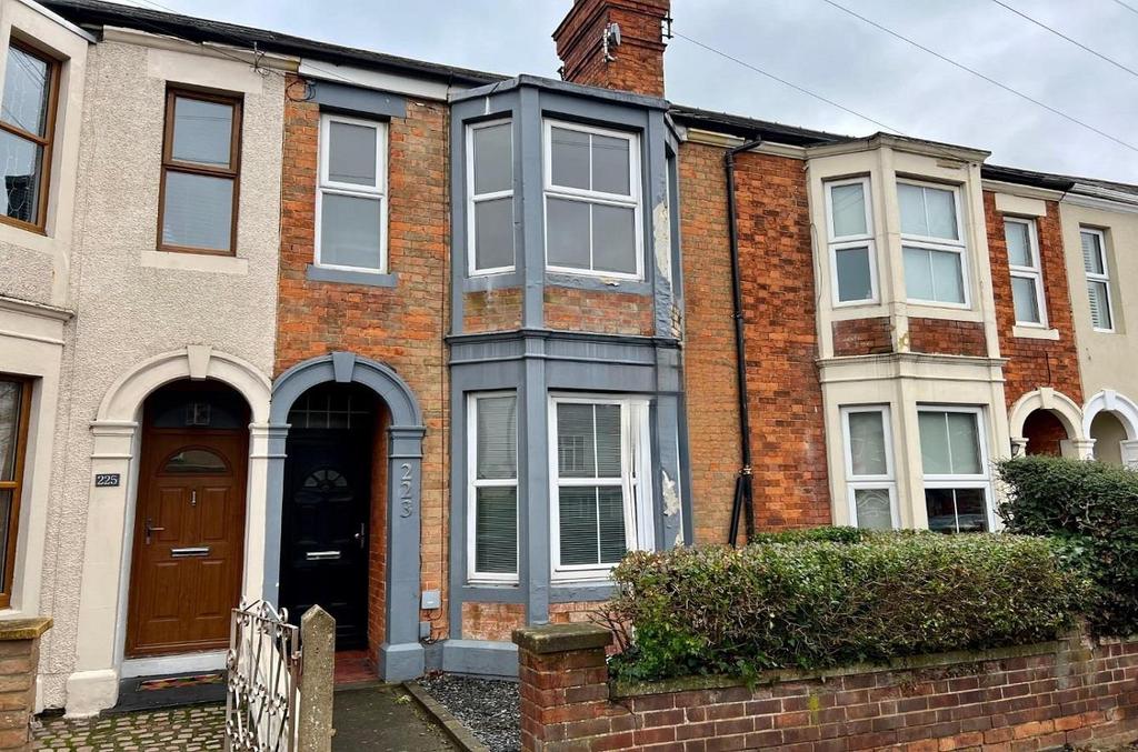 Harborough Road, Kingsthorpe... 3 bed terraced house £220,000