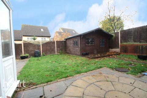 6 bedroom detached house for sale - Lukins Drive, DUNMOW