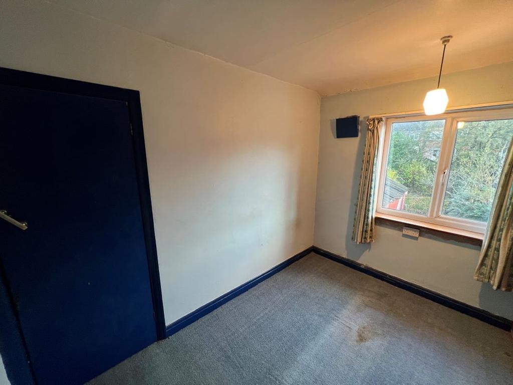 49 Waite Road, Willenhall, WV13 3EZ 3 bed semidetached house £50,000