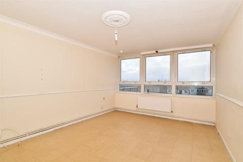 2 bedroom apartment for sale - Abbs Cross Gardens, Hornchurch, Essex