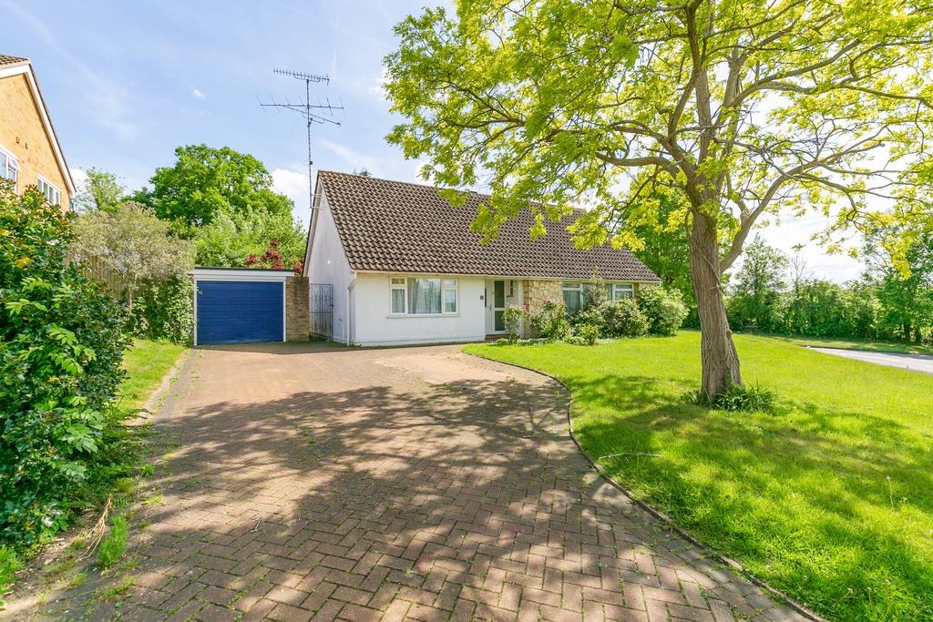 Amberley Close, Send 2 bed bungalow for sale £699,950