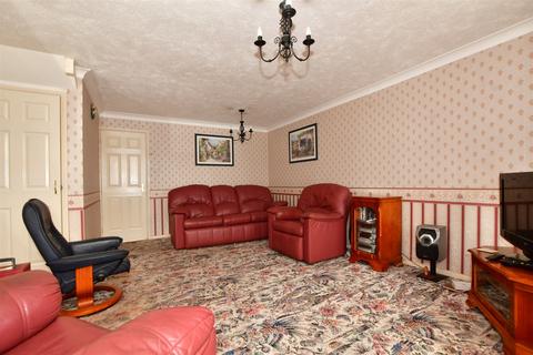 3 bedroom semi-detached house for sale - Midsummer Road, Snodland, Kent