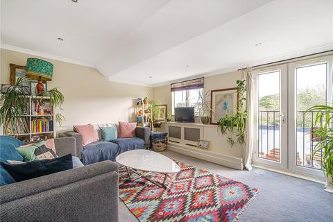 3 bedroom apartment for sale - Underhill Road, East Dulwich, London, SE22