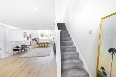 6 Godman Road, London, SE15 3SR