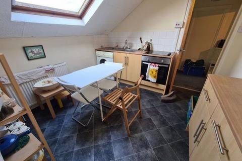 1 bedroom house to rent, Hyde Park Road, Leeds