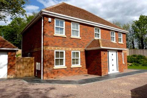 5 bedroom house to rent - The Avenue, Welwyn