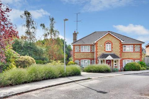 5 bedroom detached house for sale - Wilsford Close, Lower Earley