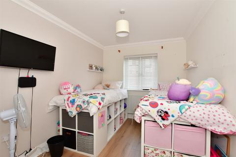 3 bedroom apartment for sale - Lower Southend Road, Wickford, Essex