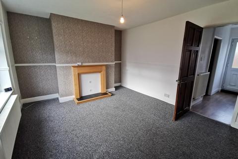 3 bedroom semi-detached house to rent, Castle Square, Backworth, NE27