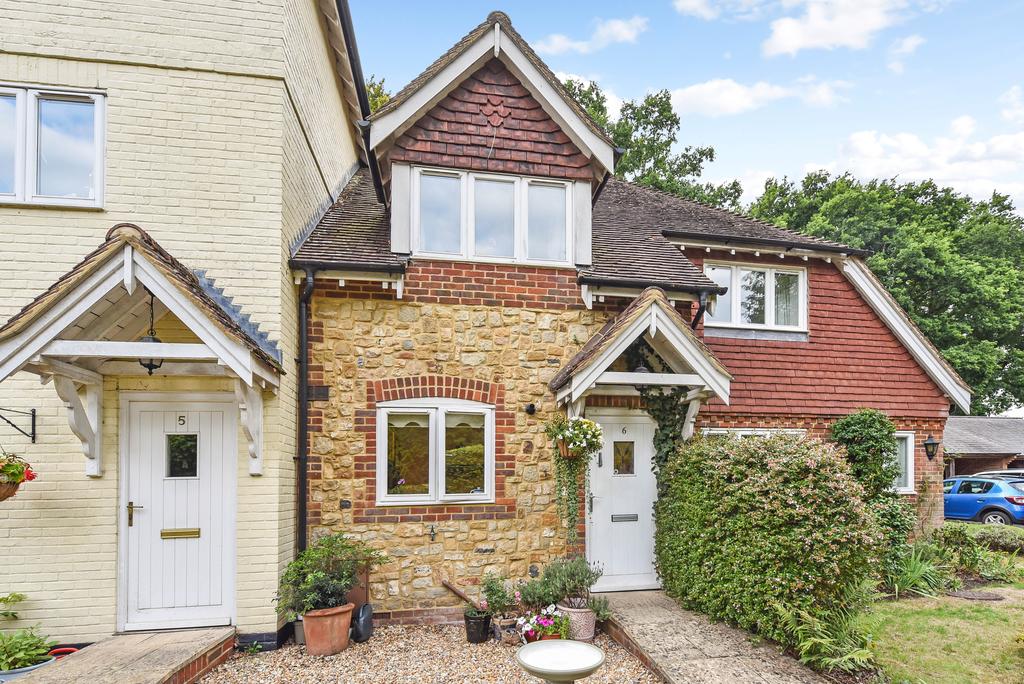 Arford Road, Headley, Bordon, Hampshire, GU35 3 bed terraced house for