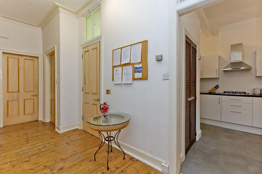Leamington Terrace, Edinburgh EH10 3 bed apartment £395,000