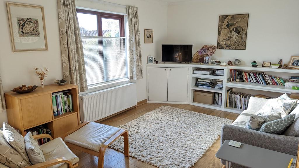 Manor Court, Easton Wells, BA5 3 bed link detached house £325,000