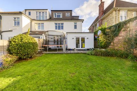 11 Abbey Road, Bristol, BS9 3QN