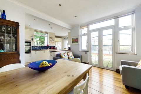 11 Abbey Road, Bristol, BS9 3QN