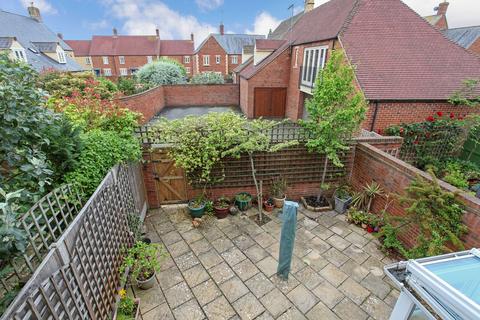 15 Blenheim Way, Moreton-in-marsh, GL56 9NA