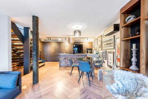 3 bedroom end of terrace house for sale - Harberson Road, Balham, London, SW12