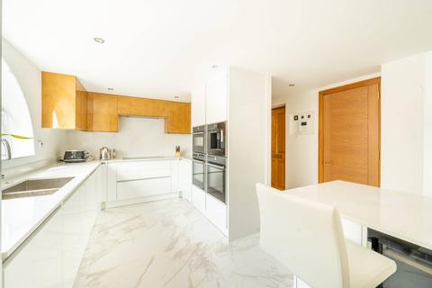 3 bedroom penthouse to rent - William Morris Way, Sands End, London, SW6