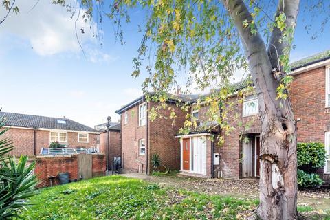 Flat 2, 2 Moresby Walk, London, SW8 3AU