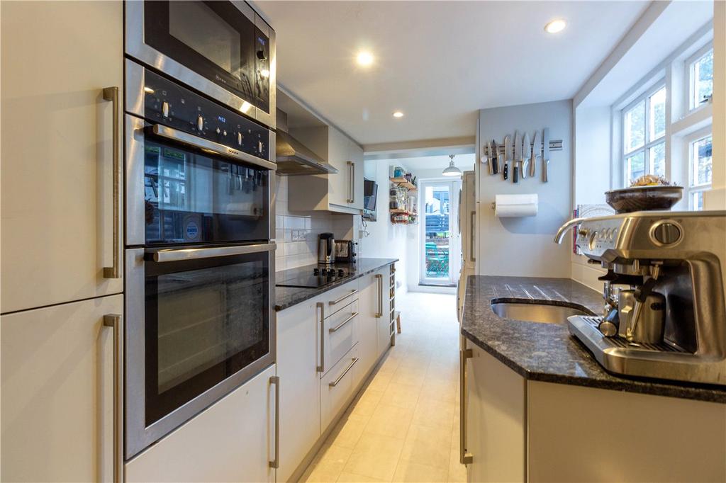Marquis Lane, Harpenden, Hertfordshire 2 bed terraced house £550,000
