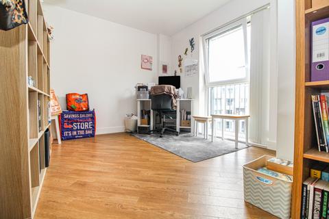 2 bedroom apartment to rent, Maxwell Road, Romford, Essex, RM7
