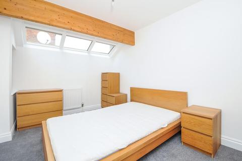 2 bedroom terraced house for sale - Central Headington,  Oxford,  OX3