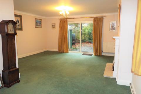 3 bedroom end of terrace house for sale - 20 Palmyra Court, West Cross, Swansea SA3 5TJ