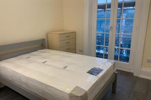 undefined, Flat 1, 21 High Street, CV31 1LN