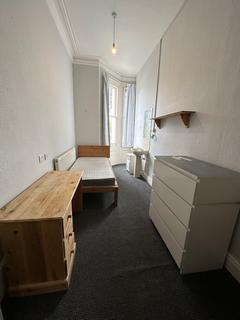 undefined, Room 1 Single Room- Acorn House, Russell Terrace, L/Spa, CV31 1HE