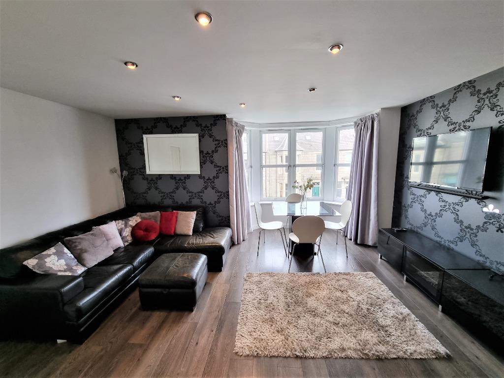 St Swithin Street, West End, Aberdeen, AB10 2 bed flat £800 pcm (£185 pw)