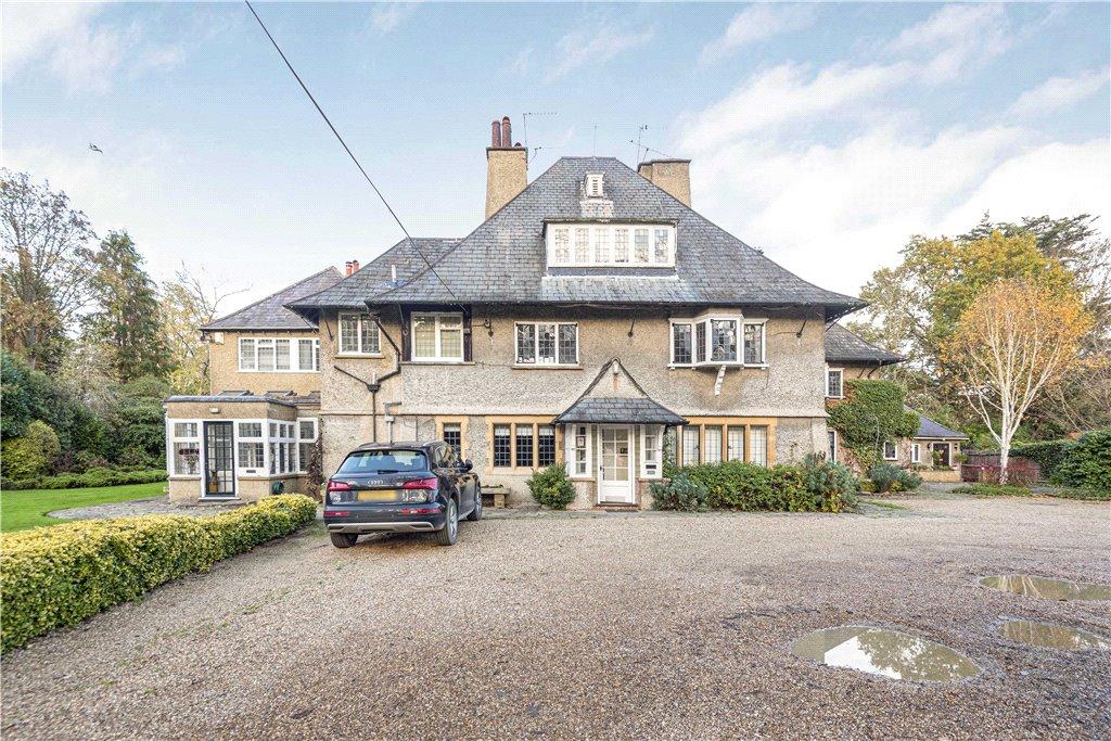 Park Road, Stoke Poges, Slough, SL2 2 bed apartment £380,000