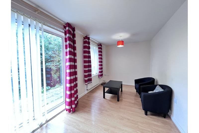 ST. CATHERINES CLOSE, BIRMINGHAM 2 bed semidetached house to rent £
