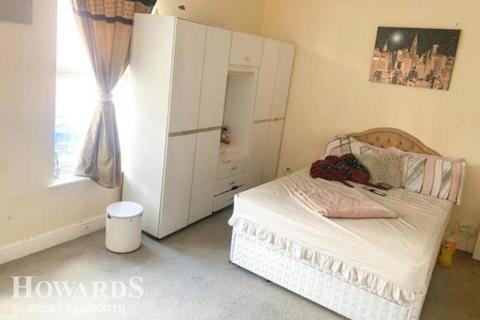 2 bedroom end of terrace house for sale - Alma Road, Great Yarmouth