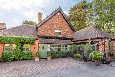3 bedroom house for sale, Eastwood Coach House, Greetwell Road, Lincoln, Lincolnshire, LN2 4AQ