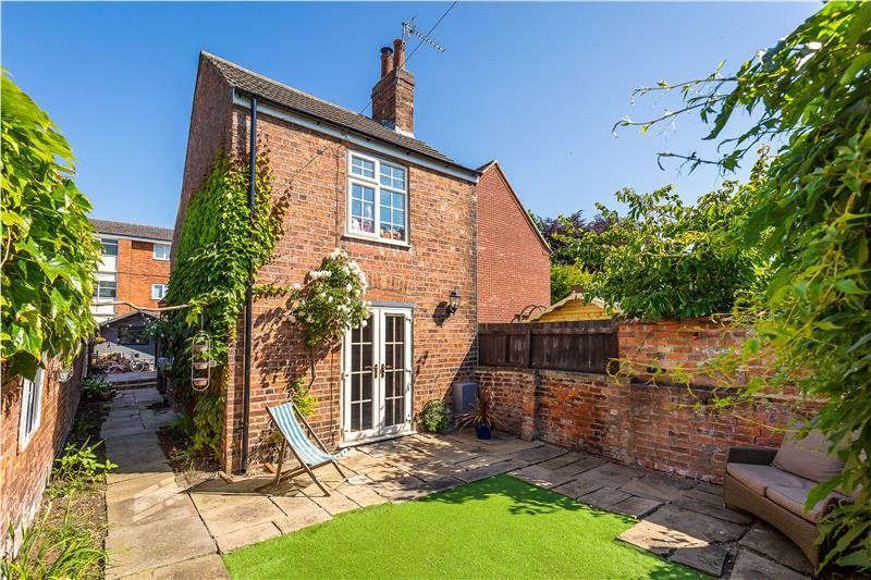 88 Rasen Lane, Lincoln, Lincolnshire... 2 bed house £295,000