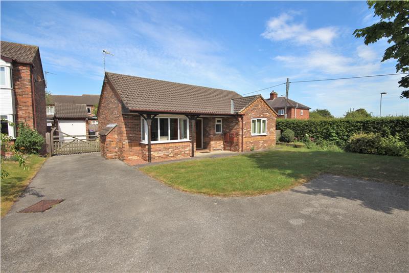8 Herrington Avenue, Nettleham, Lincoln, Lincolnshire, LN2 2XU 2 bed
