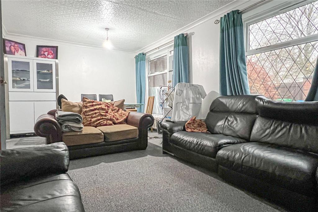 Dillicar Walk, Harpurhey, Manchester, M9 2 bed terraced house £140,000