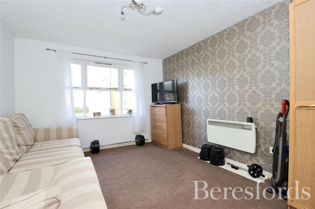Stapleford Close, Chelmsford, CM2 1 bed apartment for sale £190,000